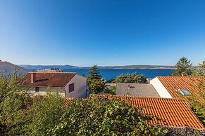 Apartments and Rooms Dotli