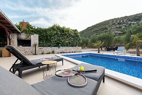 House Irena