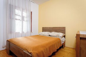 House Ivo