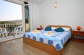 Apartments Huljev