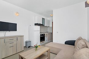 Apartment and Rooms Nikola