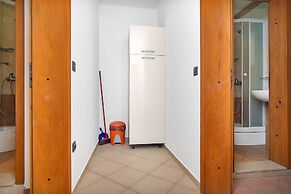 Apartment and Rooms Nikola