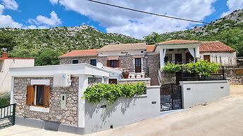 House Ante