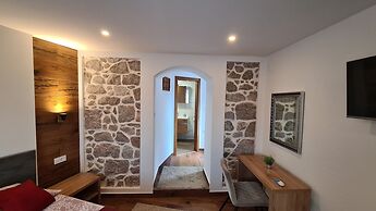 House Ante