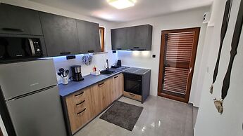 House Ante