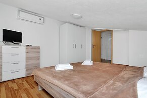 Apartments Igor