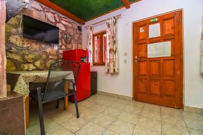 House Small Robinson