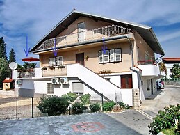 Apartment Madlena