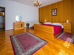 Apartment Darinka 1