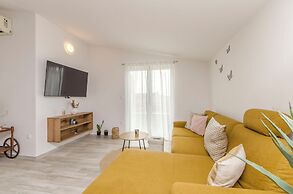 Apartment Tarle