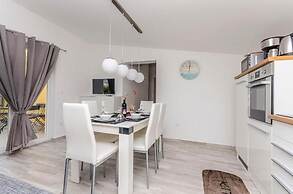 Apartment Tarle