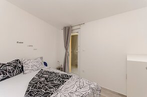 Apartment Tarle