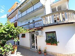 Apartment Colic