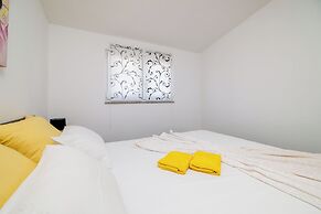 Apartments Pera