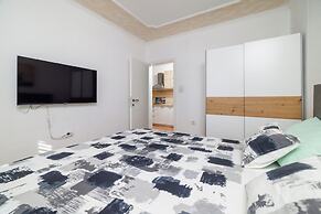 Apartments Pera