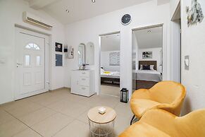 Apartments Pera