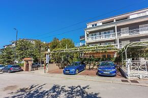 Apartments Pera