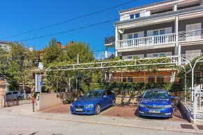 Apartments Pera