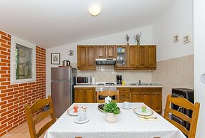 House Tomislav