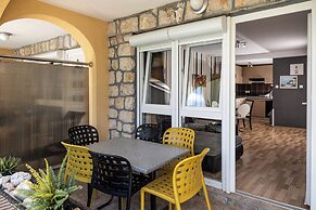 Apartments Novoselic