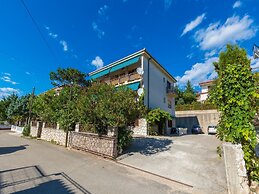 Apartment Mazor