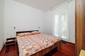 Apartment Villa Sara