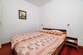 Apartment Villa Sara