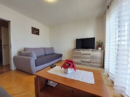 Apartment Tamarut