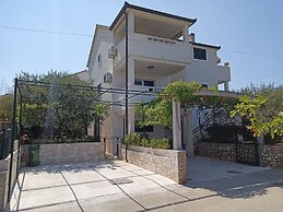 Apartment Romarin