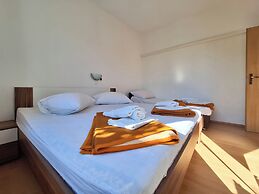 Apartments Mirko R