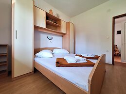 Apartments Mirko R