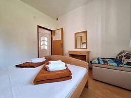 Apartments Mirko R