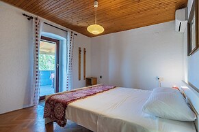 Apartment Lumanera Stivan