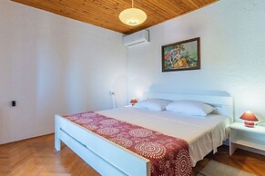 Apartment Lumanera Stivan