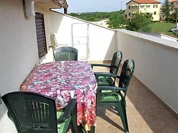Apartments and Rooms Ana