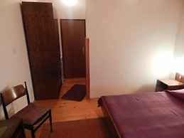 Apartments and Rooms Ana