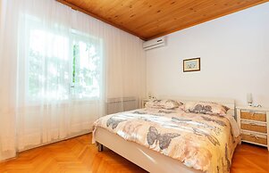 Apartment Lemona