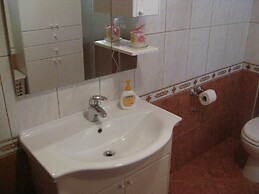 Apartment Dina