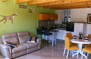 House Barbara