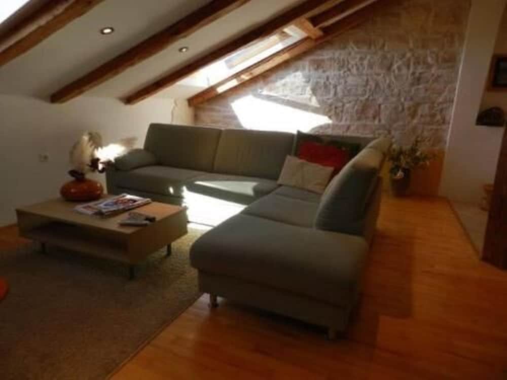 Apartments Radomir