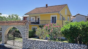 House Yellow