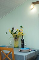 Apartments and Room Agiss With Pool