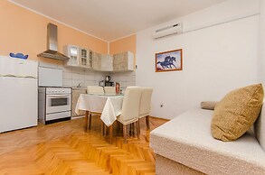 Apartments Neva