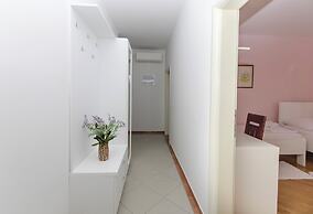 Apartments Villa AS Jezera