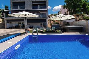 Apartments Villa AS Jezera