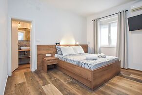 Apartment Sterna