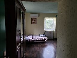 House Roza