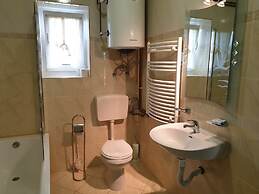 House Roza