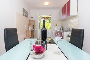 Apartments Nina & Mili