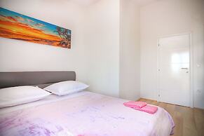 Apartment Conte Cikara